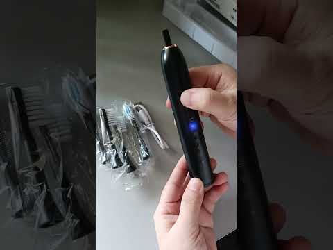 Multicolor Plastic Standard Toothbrush – Battery Powered Vibrating Clean, 1 Count – Durable Lightweight Design, Comfortable Grip, Soft Bristles, Ideal for Daily Oral Care, Travel Friendly